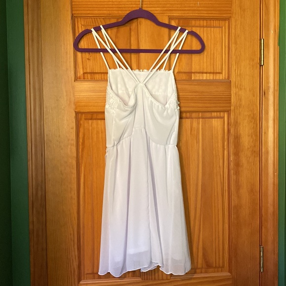 Mini White Dress - Picture 4 of 4